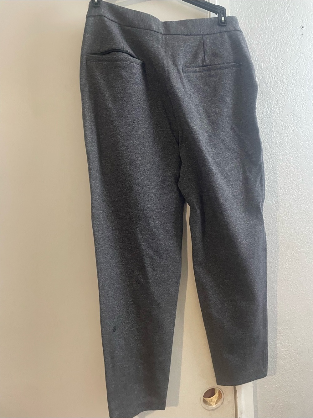 Lululemon City Trek Trouser II *28"size 6 - Picture 5 of 7